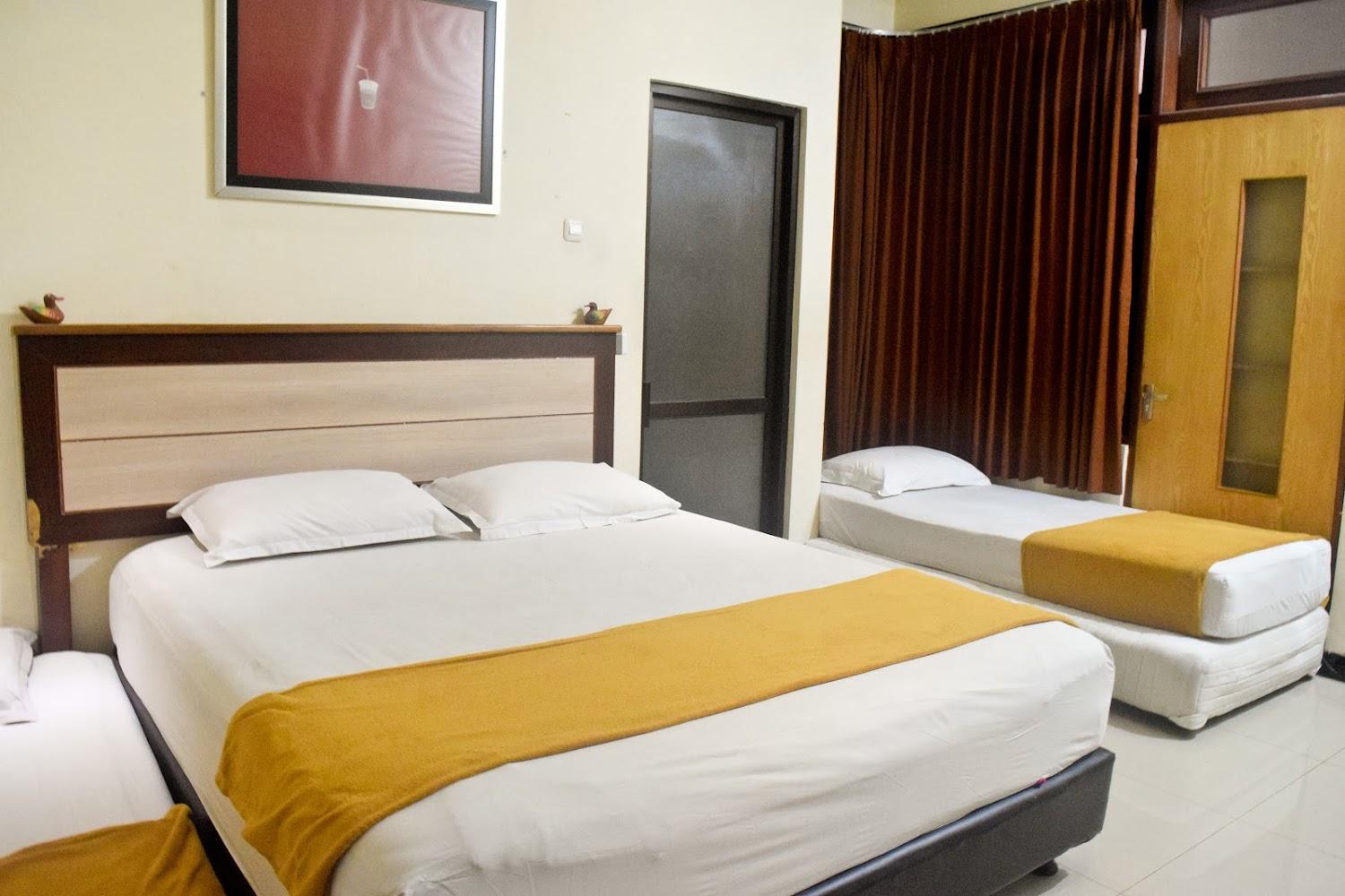 Cover Image for The Cabin Hotel Sutomo