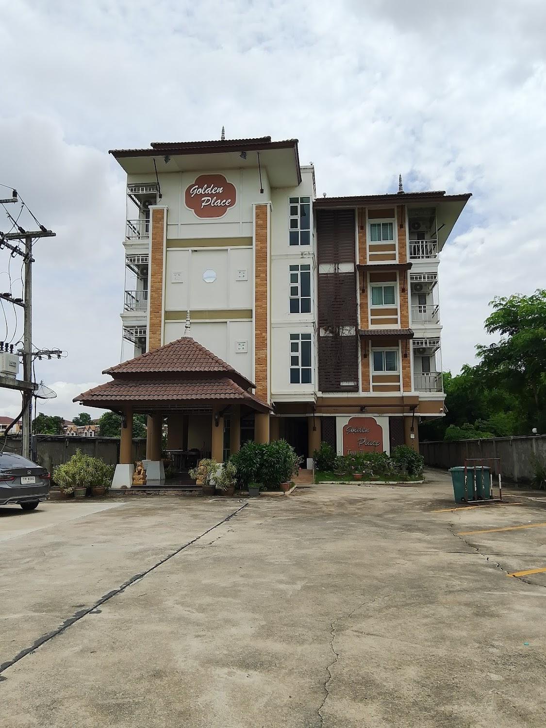Cover Image for Golden Place Hotel