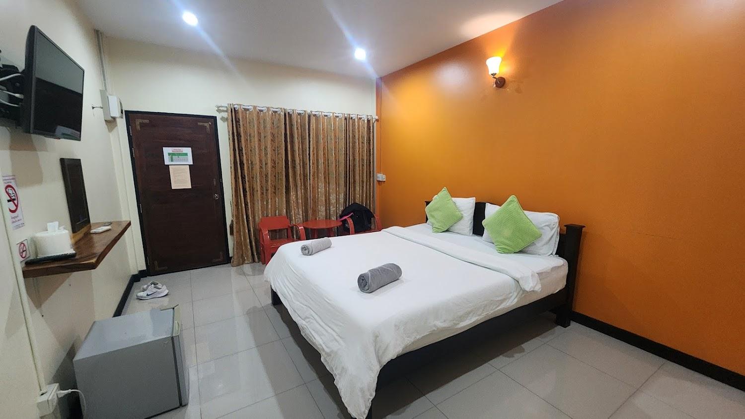 Cover Image for โรงแรมบ้านมะกรูด​ Baan​ Ma​ Grood​ Hotel