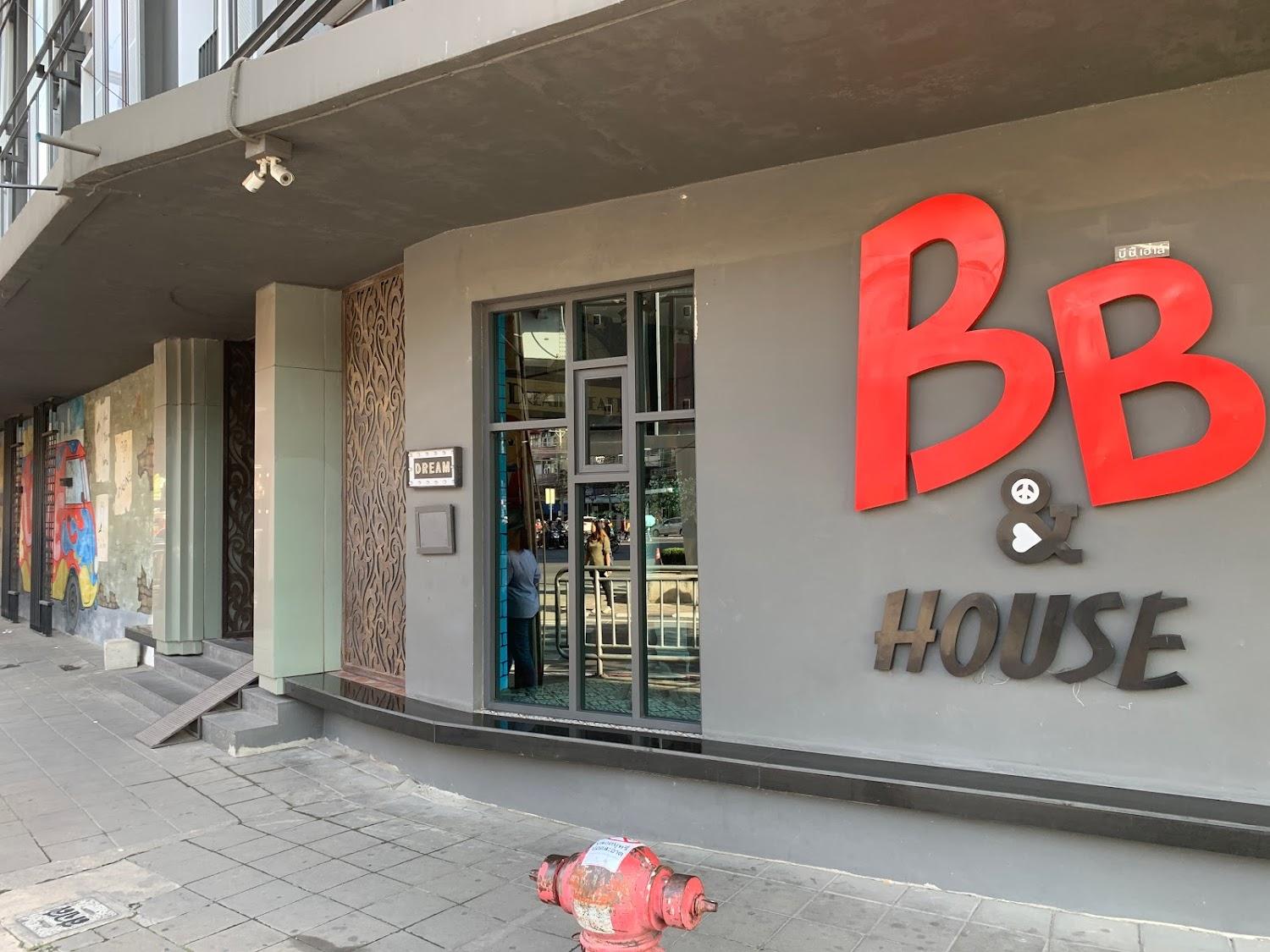 Cover Image for BBHouse Khlongtan