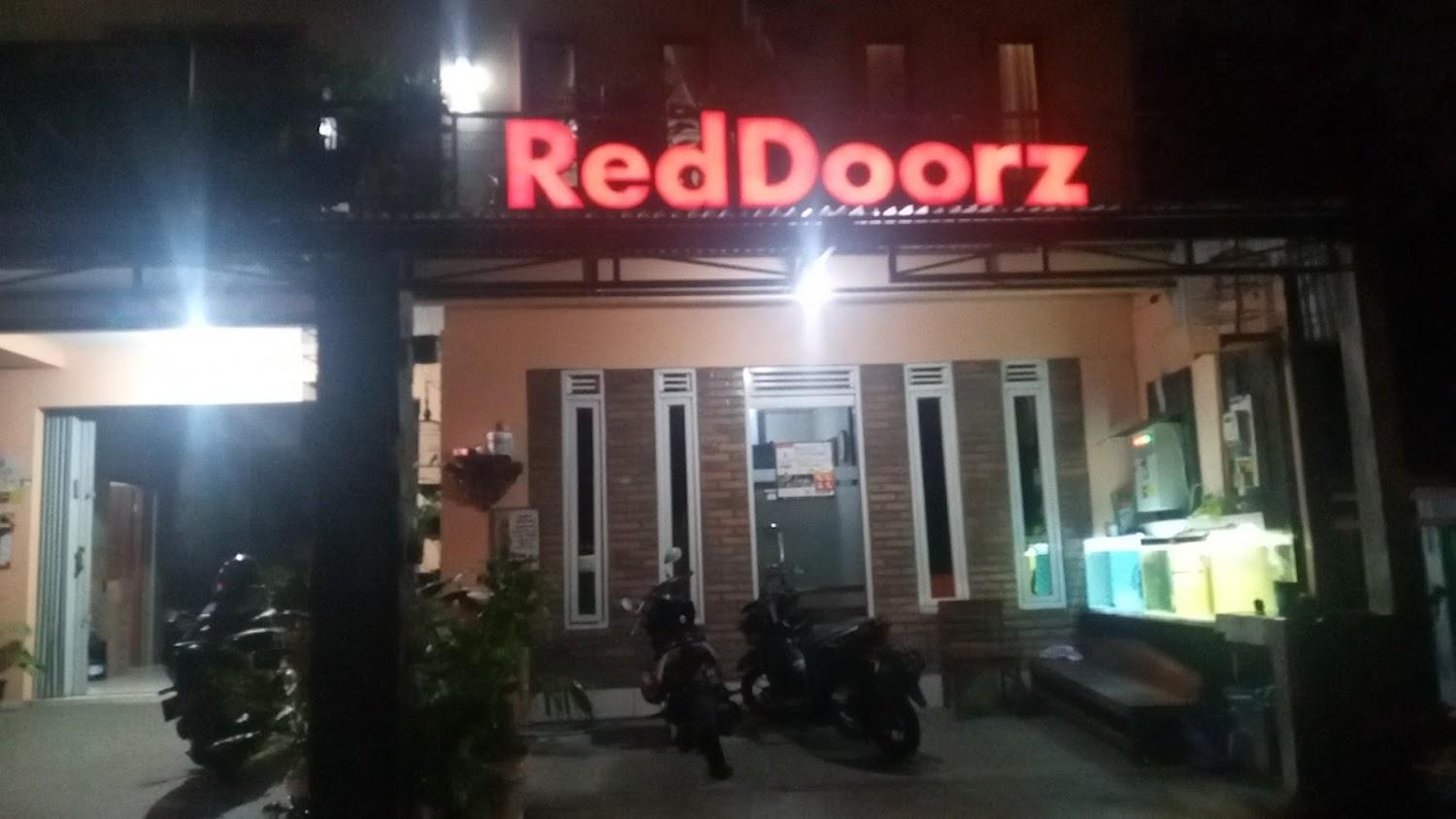 Cover Image for RedDoorz near XT Square 3