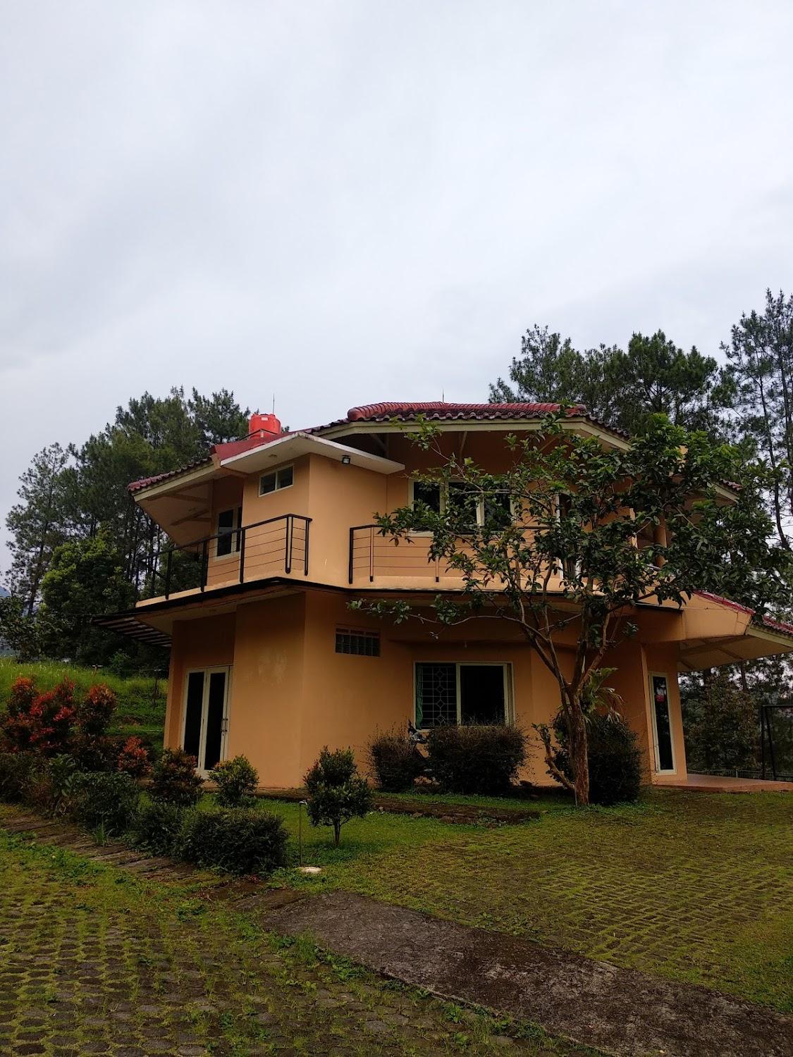 Cover Image for Villa Ratna