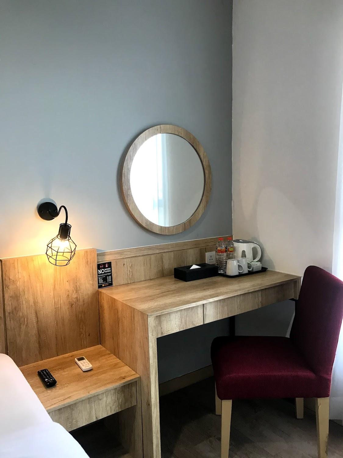 Cover Image for Idea's Hotel 2