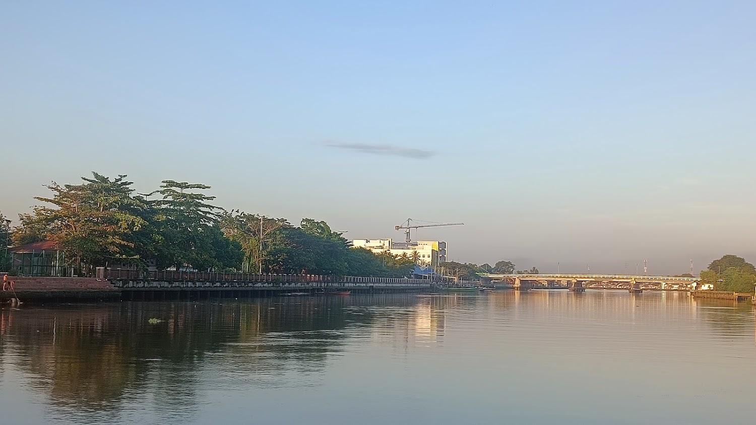 Cover Image for VICTORIA RIVER VIEW HOTEL