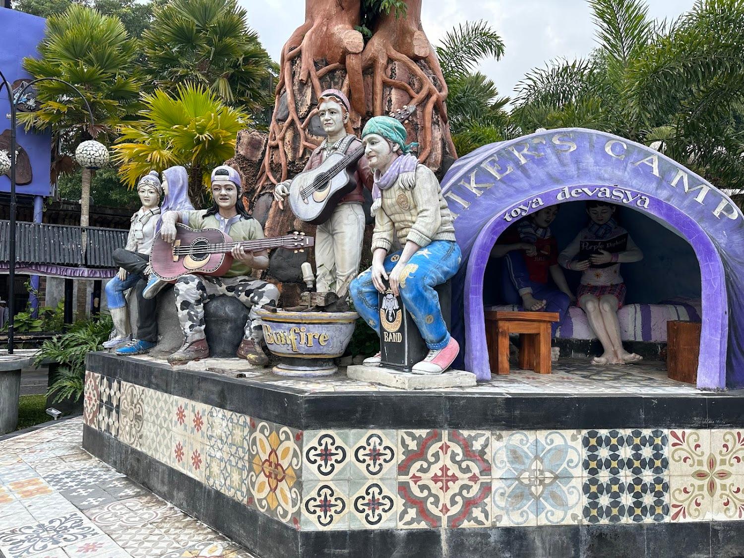 Cover Image for Hiker's Camp at Toya Devasya