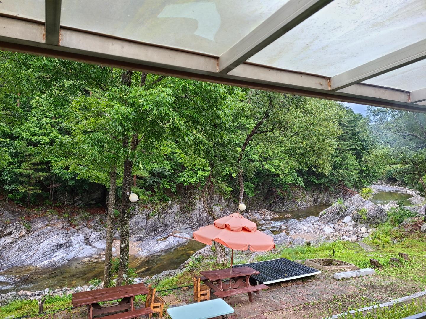 Cover Image for 부연계곡그집