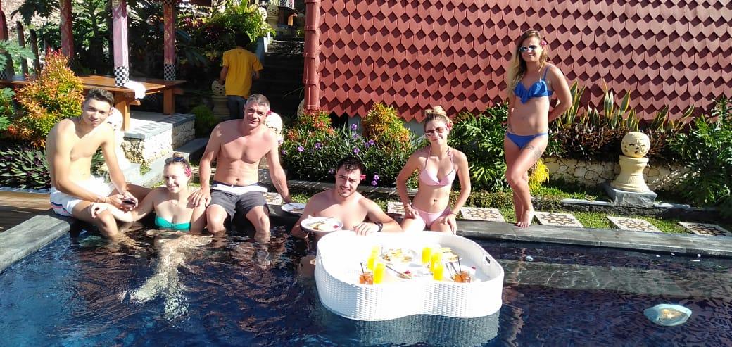 Cover Image for SENTULAN GARDEN VILLA