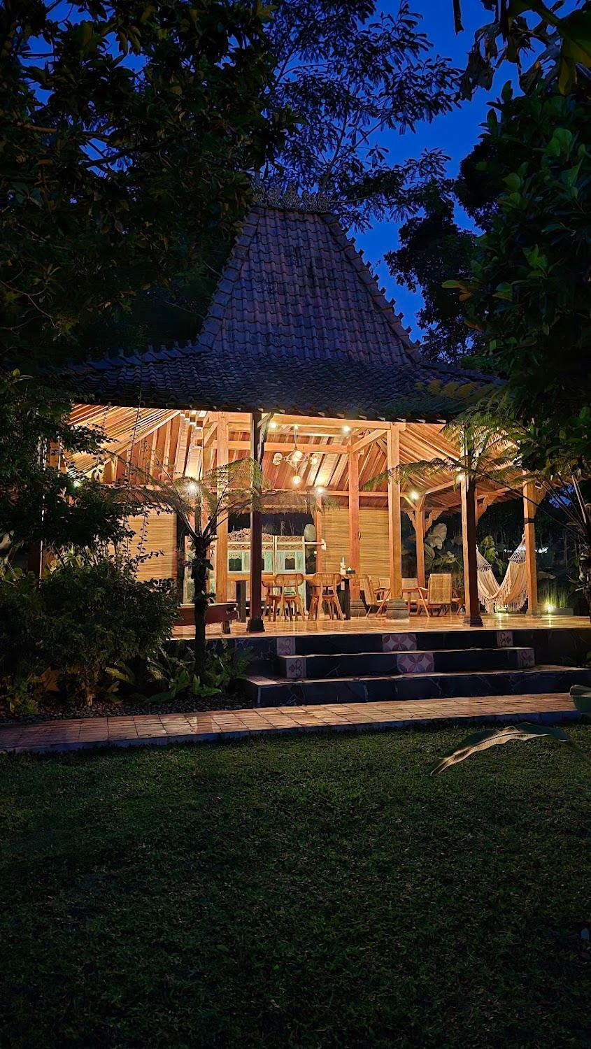 Cover Image for Uma Tuman