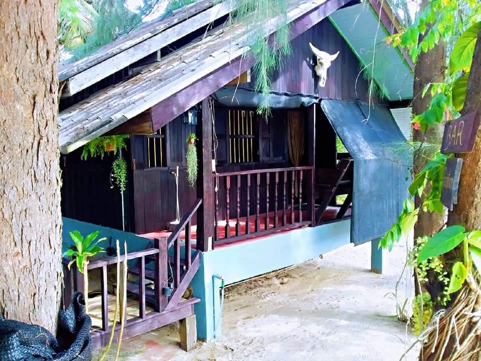 Cover Image for Natural High Beach Cafe and Homestay