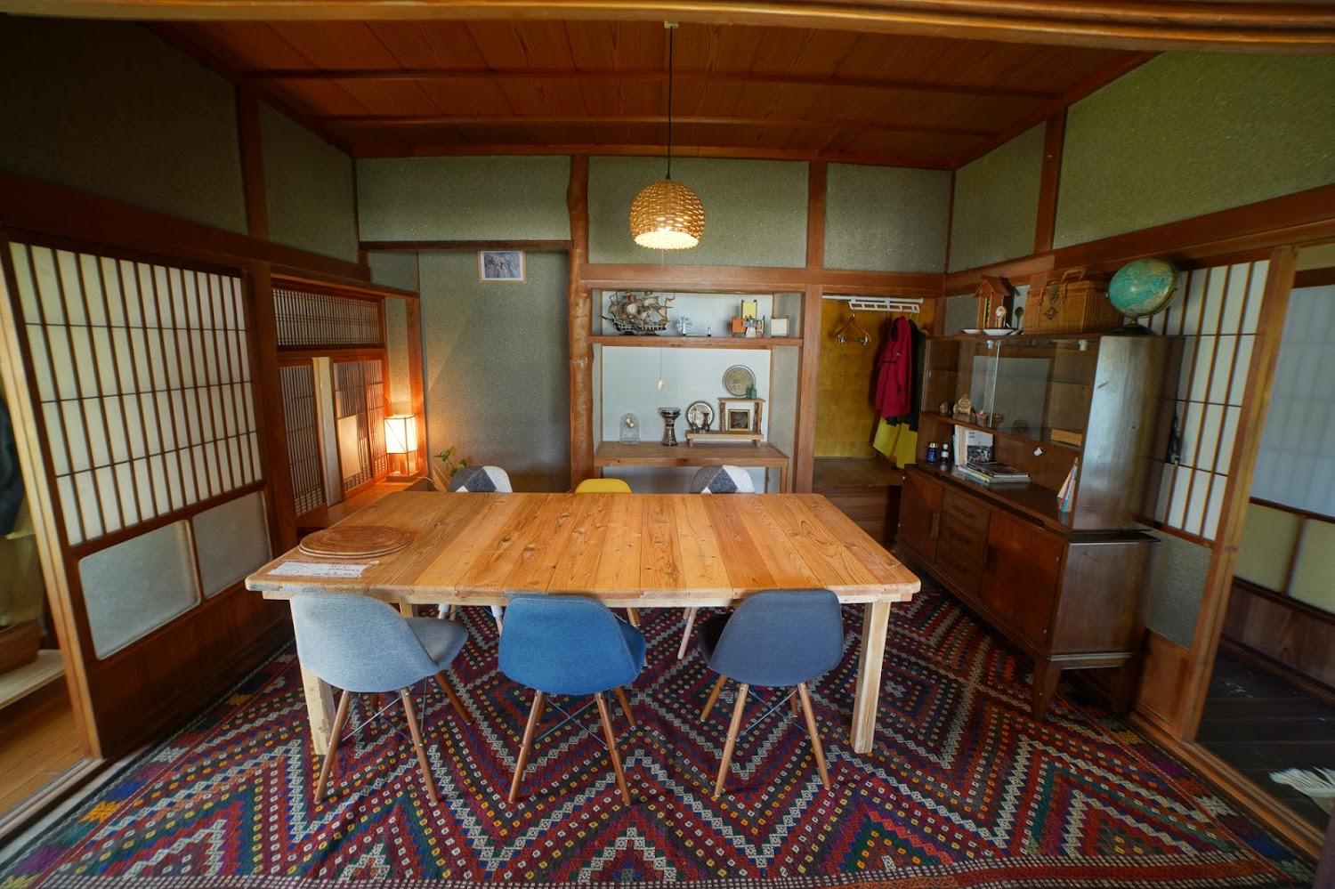 Cover Image for Lemon guest house