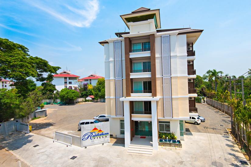 Cover Image for Herry Residence