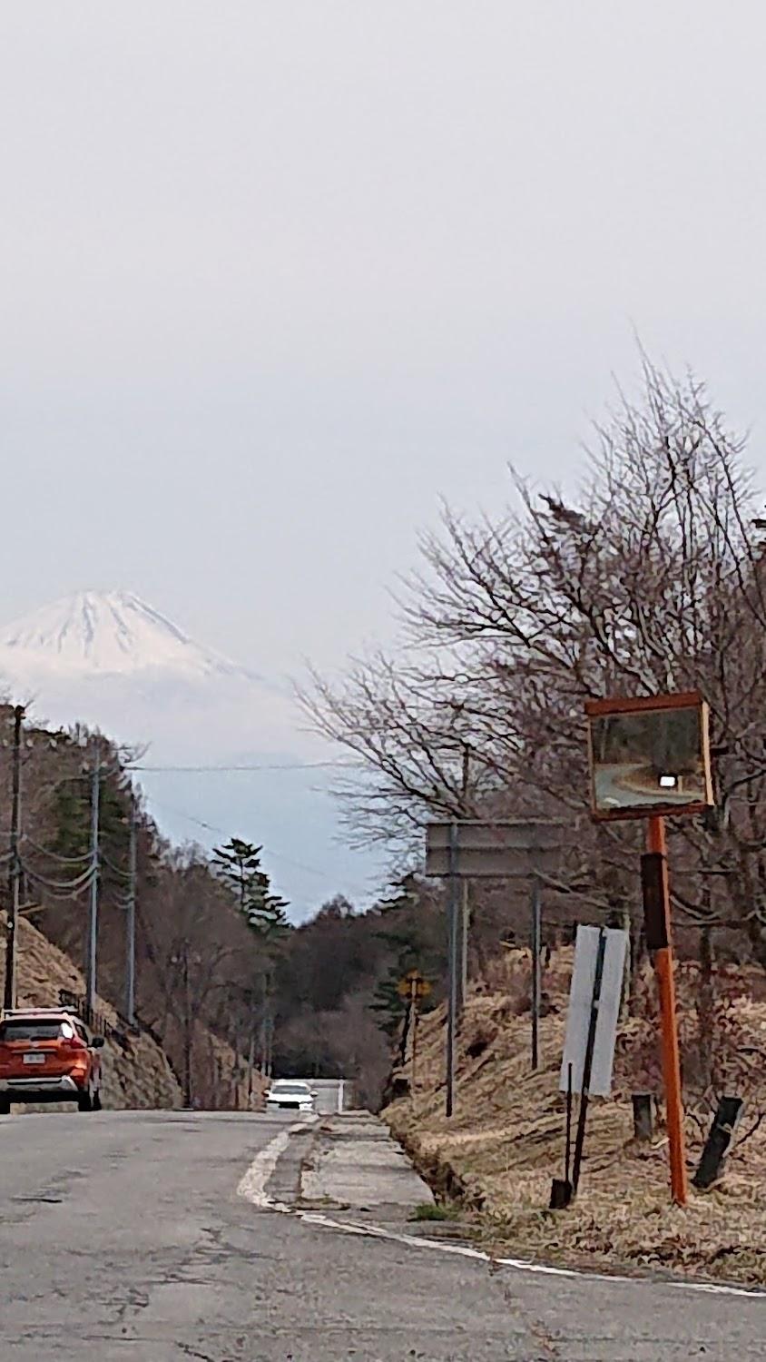 Cover Image for ペンションカトルカール