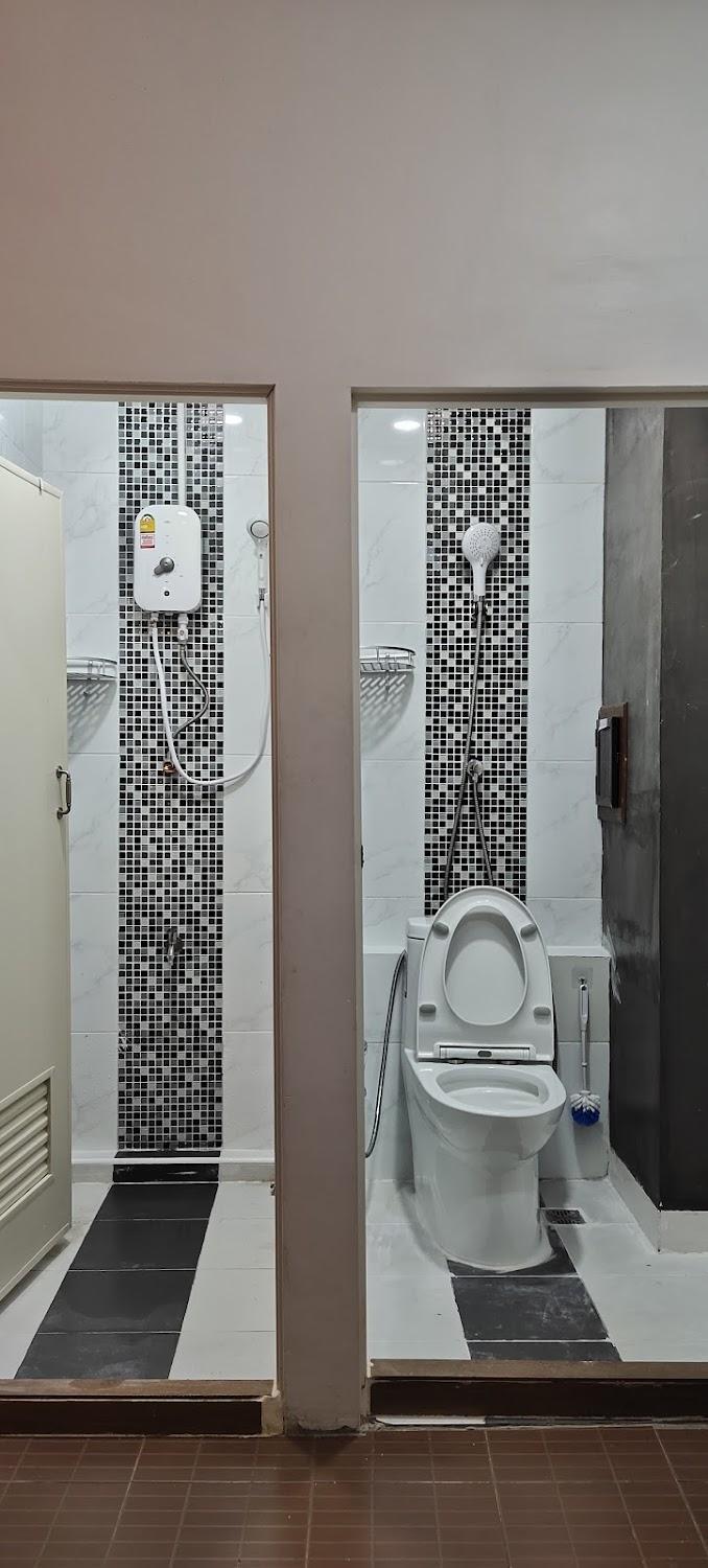Cover Image for Dent Hostel
