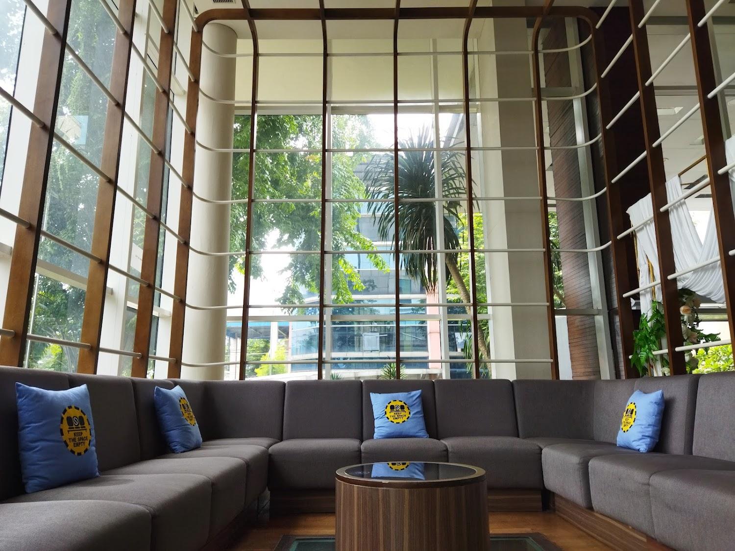 Cover Image for all seasons Jakarta Thamrin