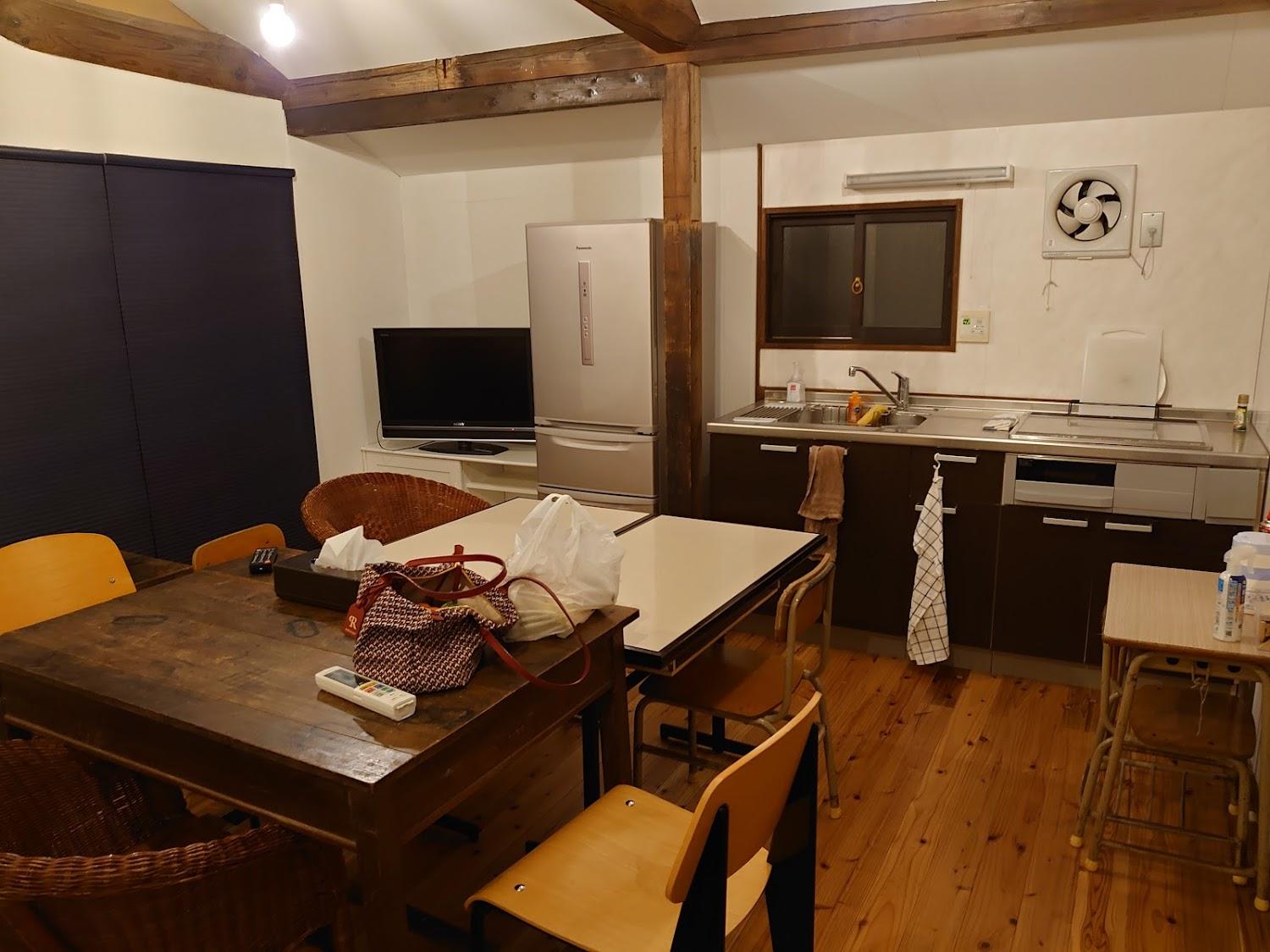 Cover Image for 旧貸本屋 Guest room