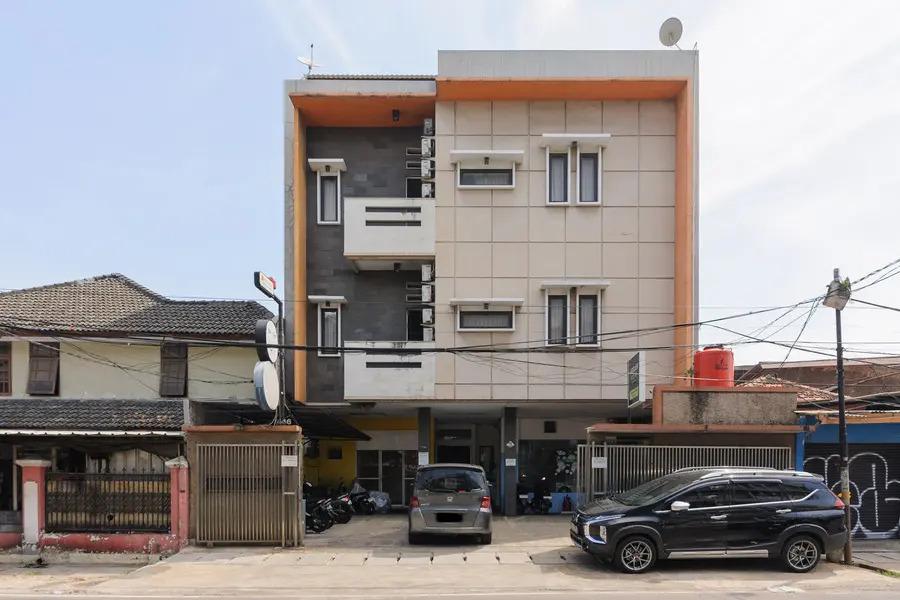 Cover Image for Urbanview Hotel Residence 446 Tanjung Duren