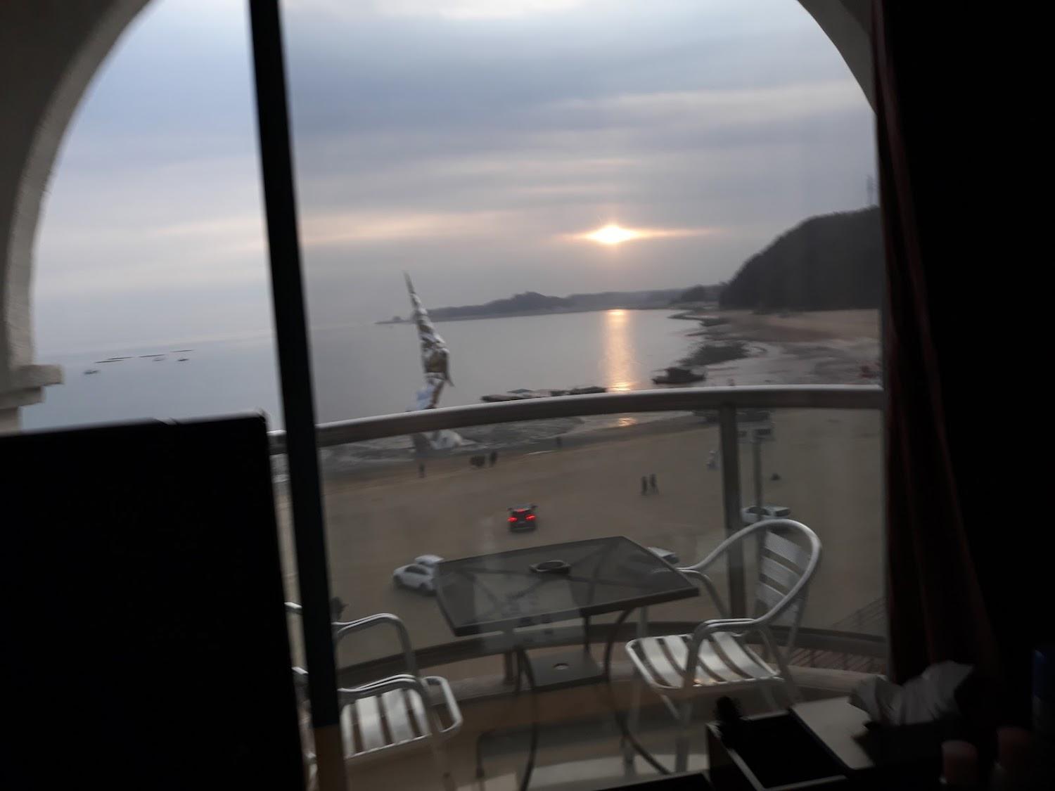 Cover Image for 모텔비치타운