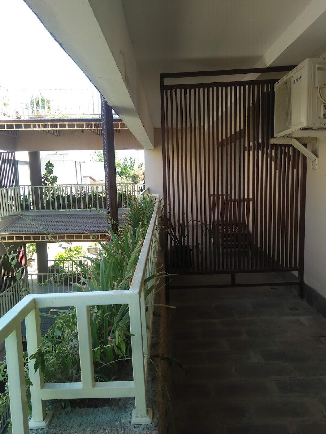 Cover Image for Ảnh At a glance
