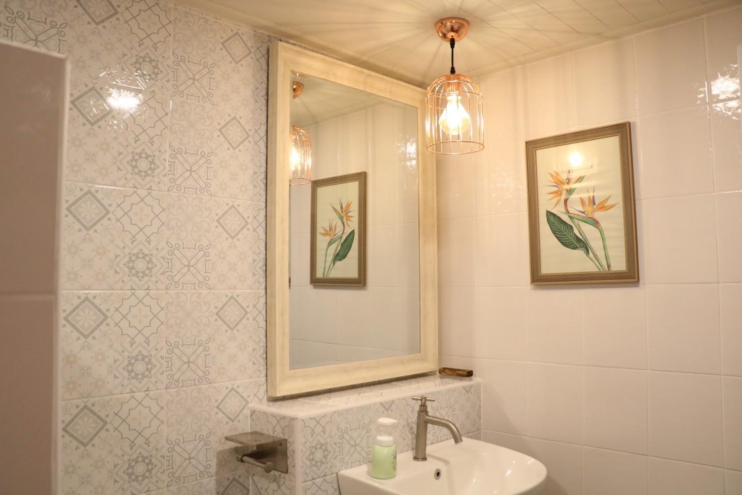 Cover Image for Greenery Vintage Home