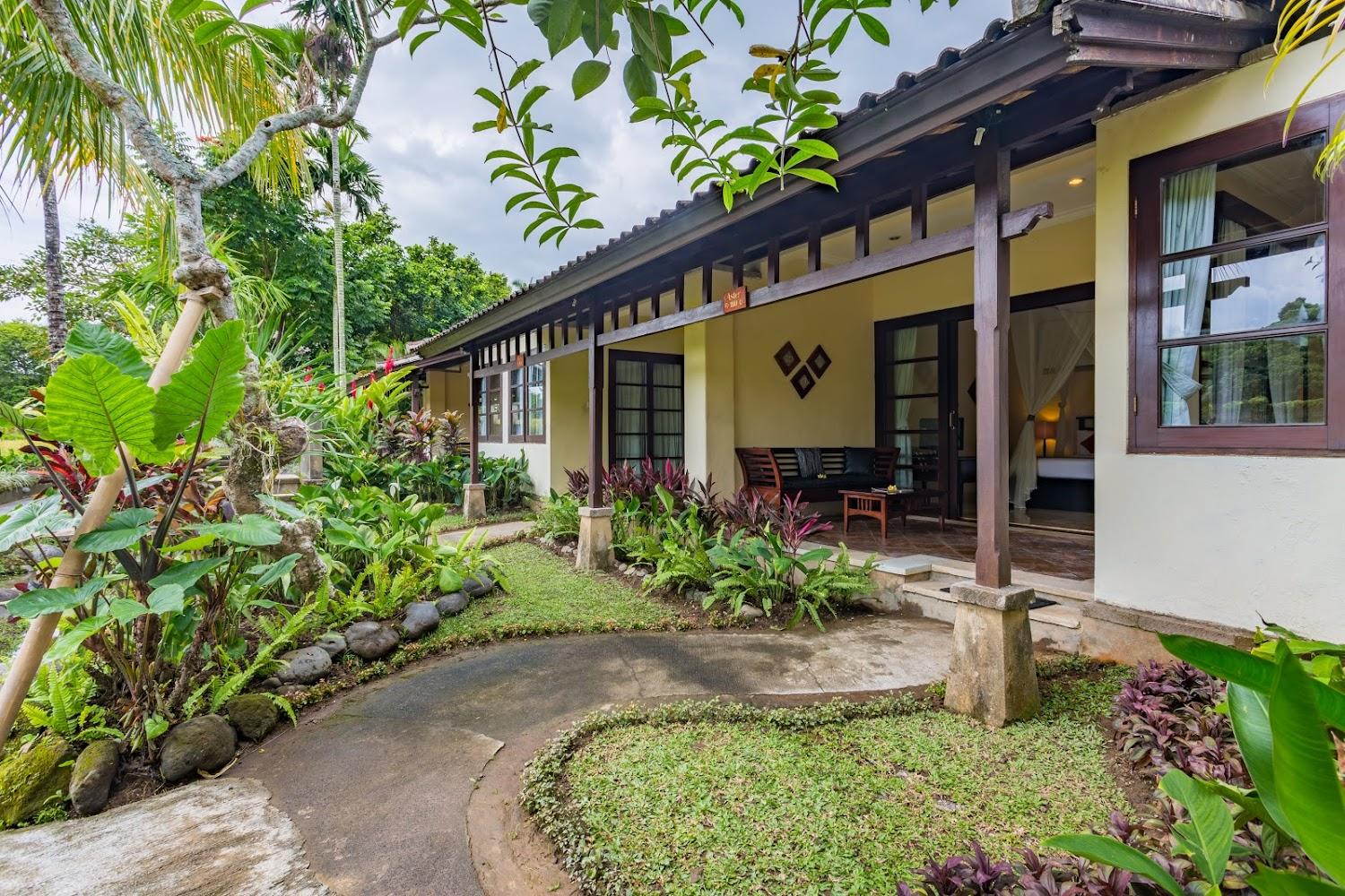 Cover Image for AniniRaka Resort & Spa