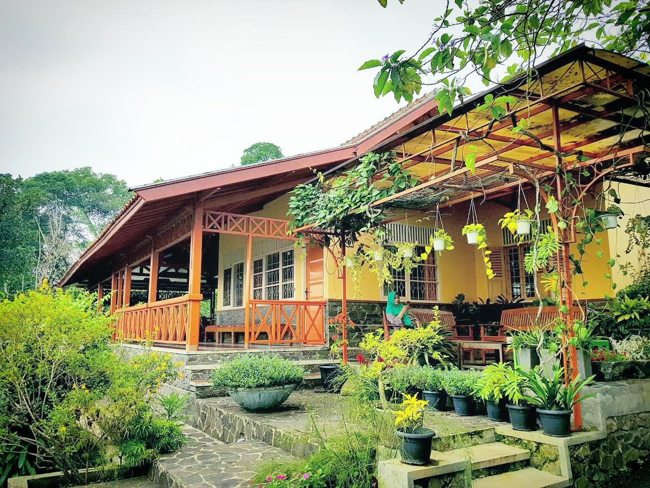 Cover Image for Villa Saung Kebon Ciwidey