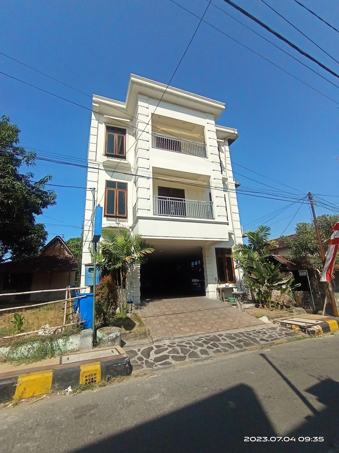 Cover Image for Setya Sharia Hotel