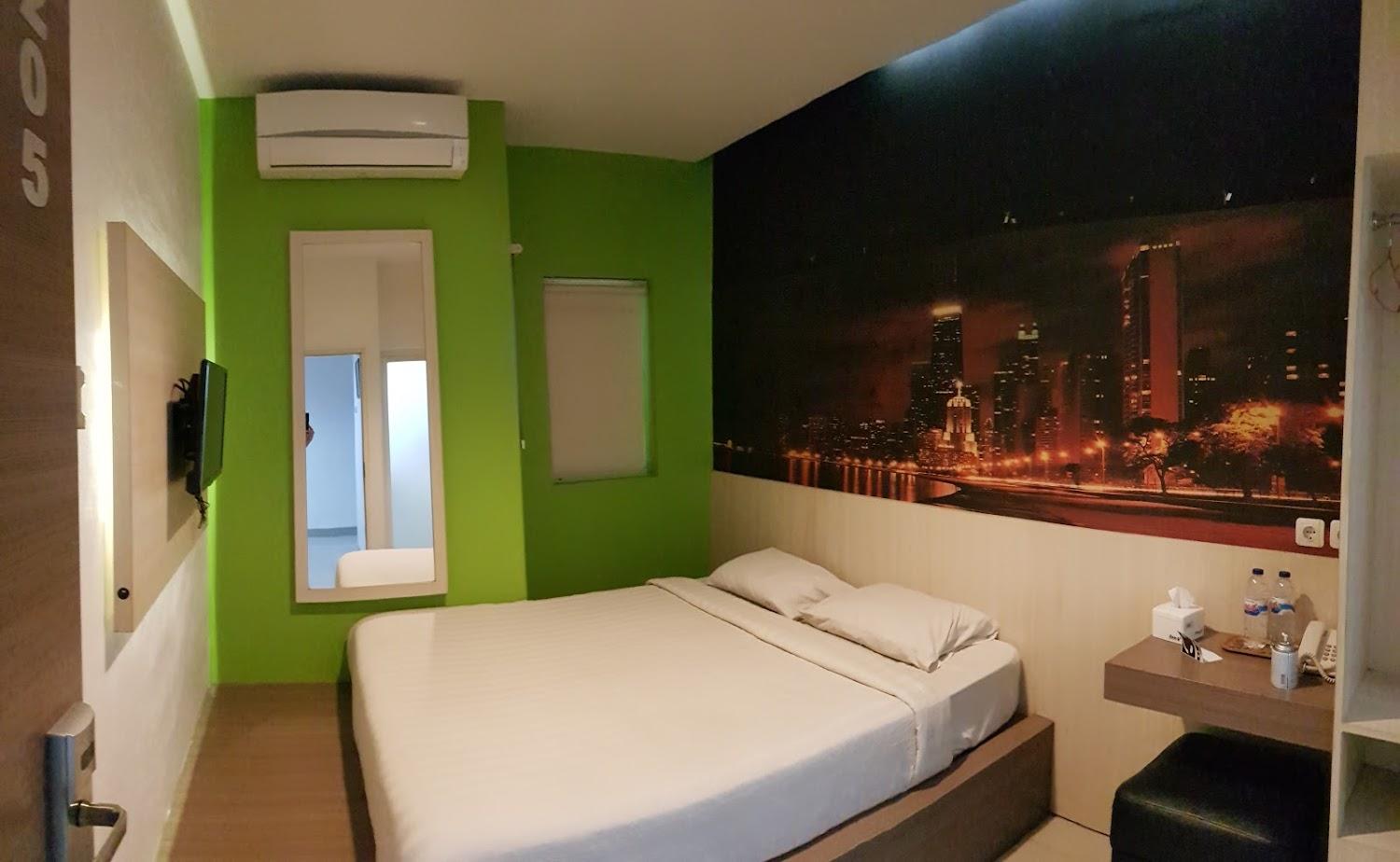 Cover Image for T HOTEL /TRANSCITY HOTEL CALL 05113201123