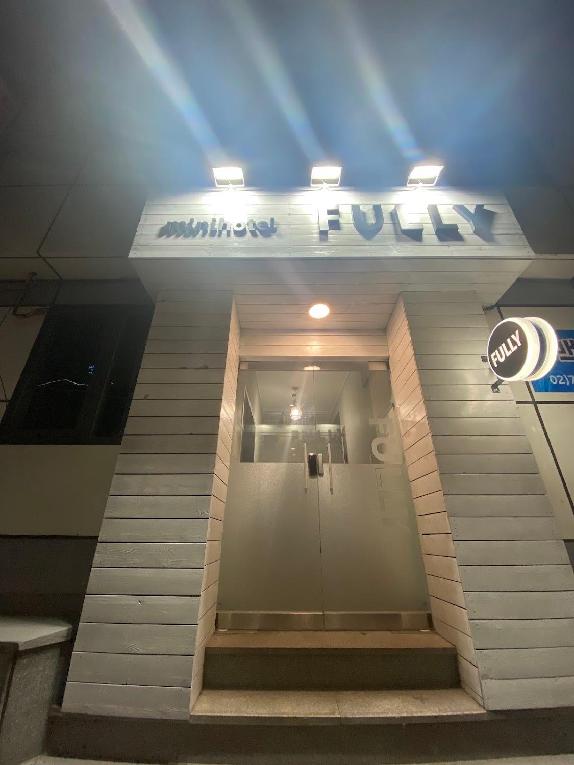 Cover Image for Fullymini Hotel