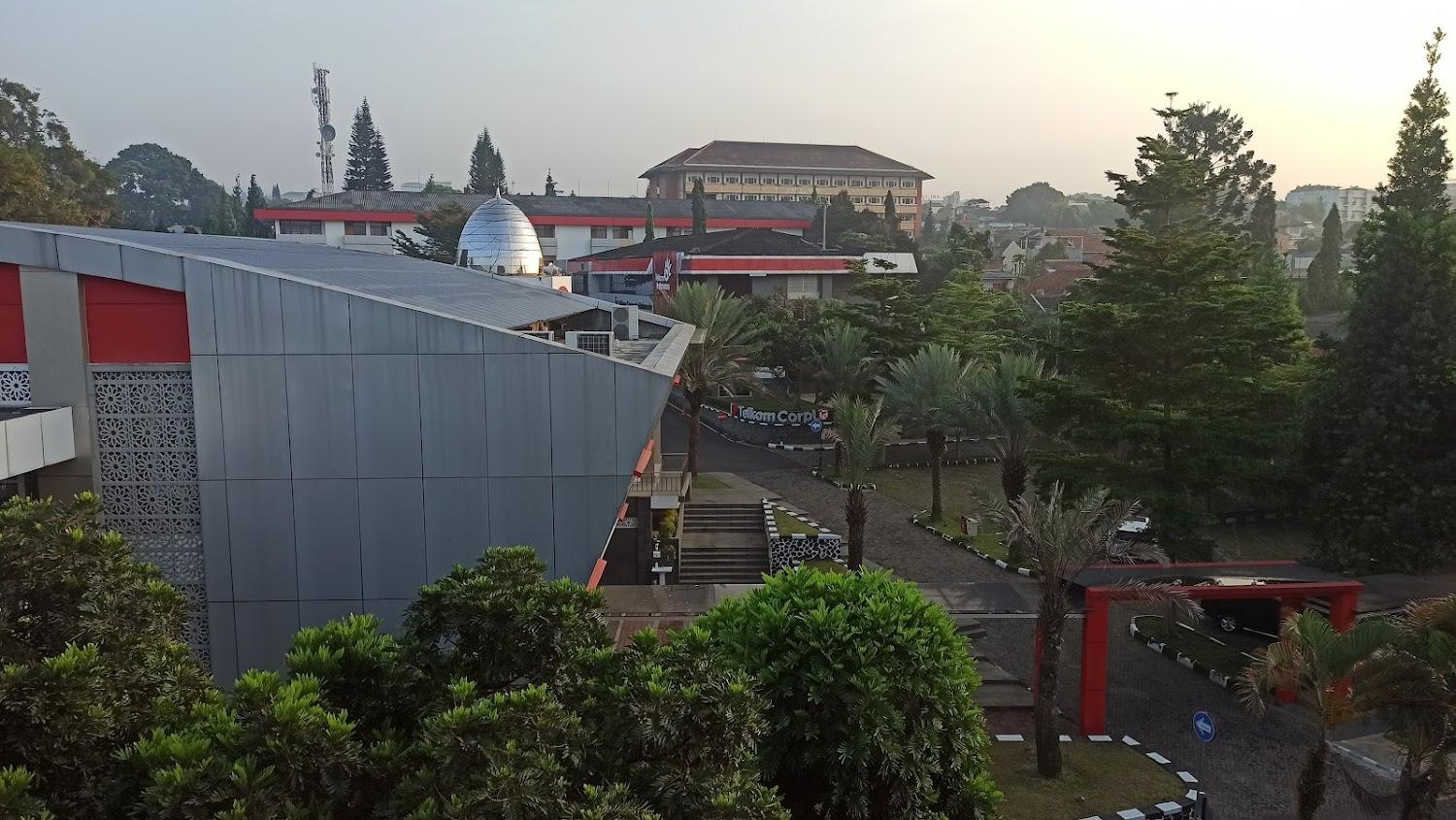 Cover Image for Amira Hotel