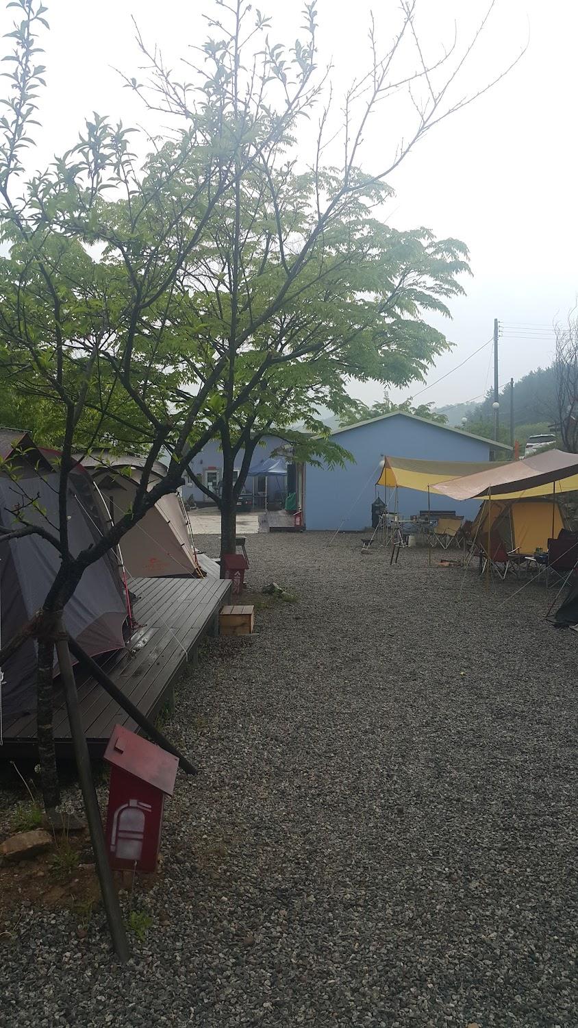 Cover Image for 존스캠핑(ZONSCAMPING)