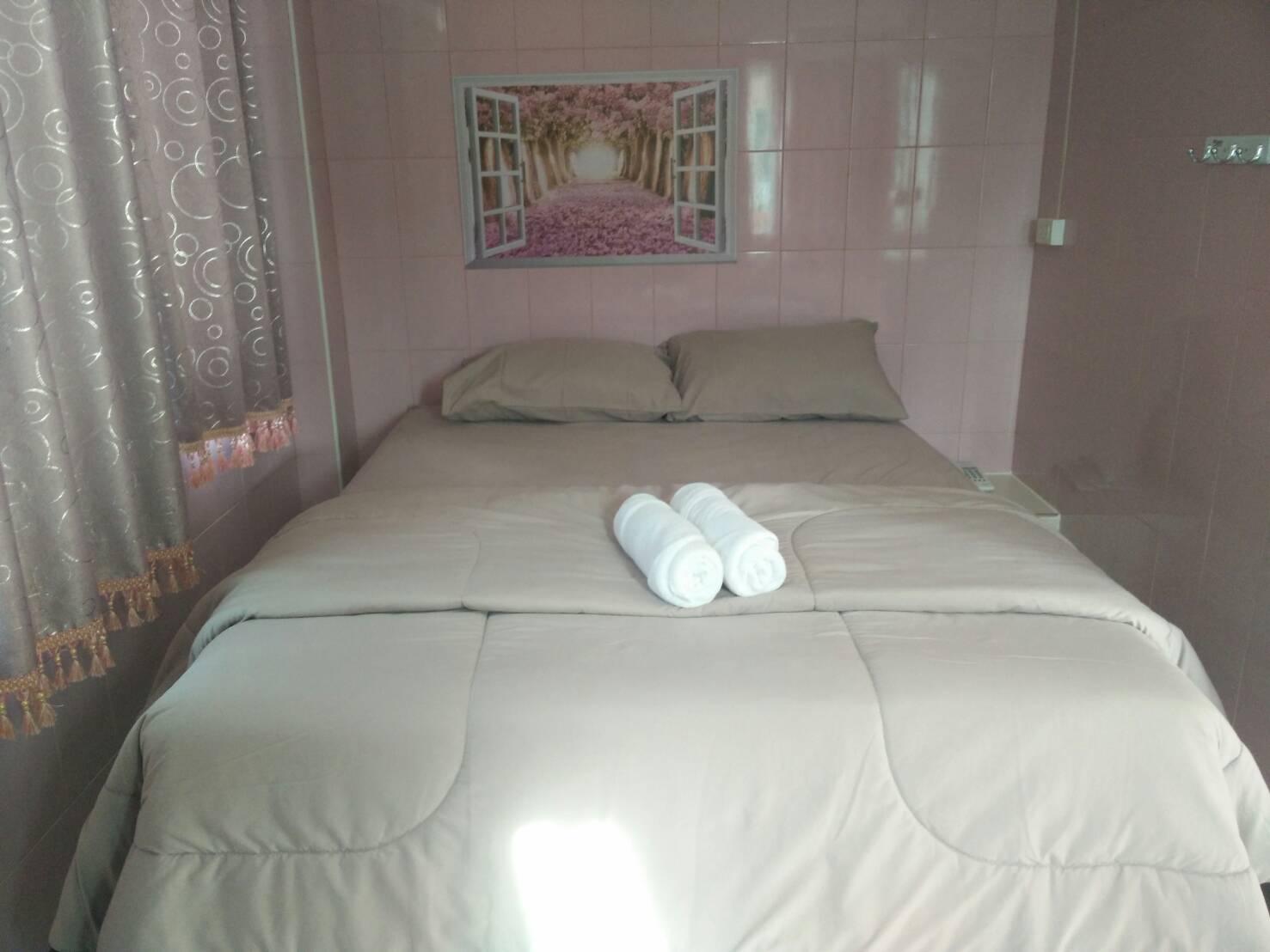 Cover Image for บ้านสวน ธันยา รีสอร์ท
