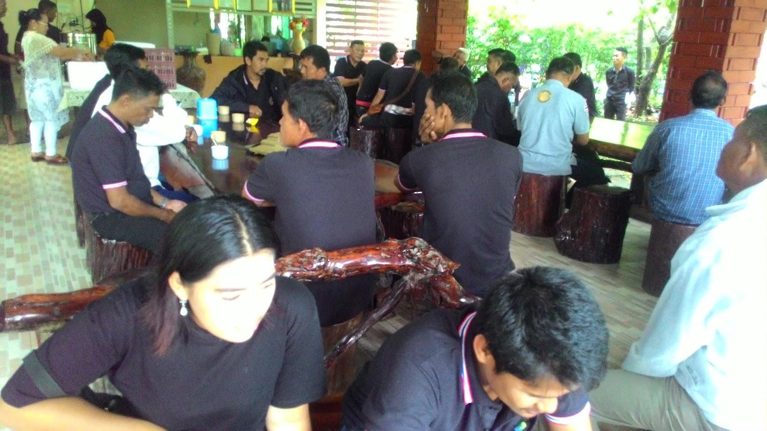 Cover Image for สายน้ำรอบรีสอร์ท สตูล