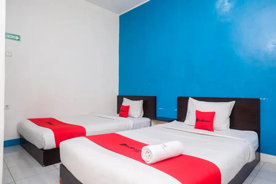 Cover Image for RedDoorz @ Jalan Sudirman Purwokerto