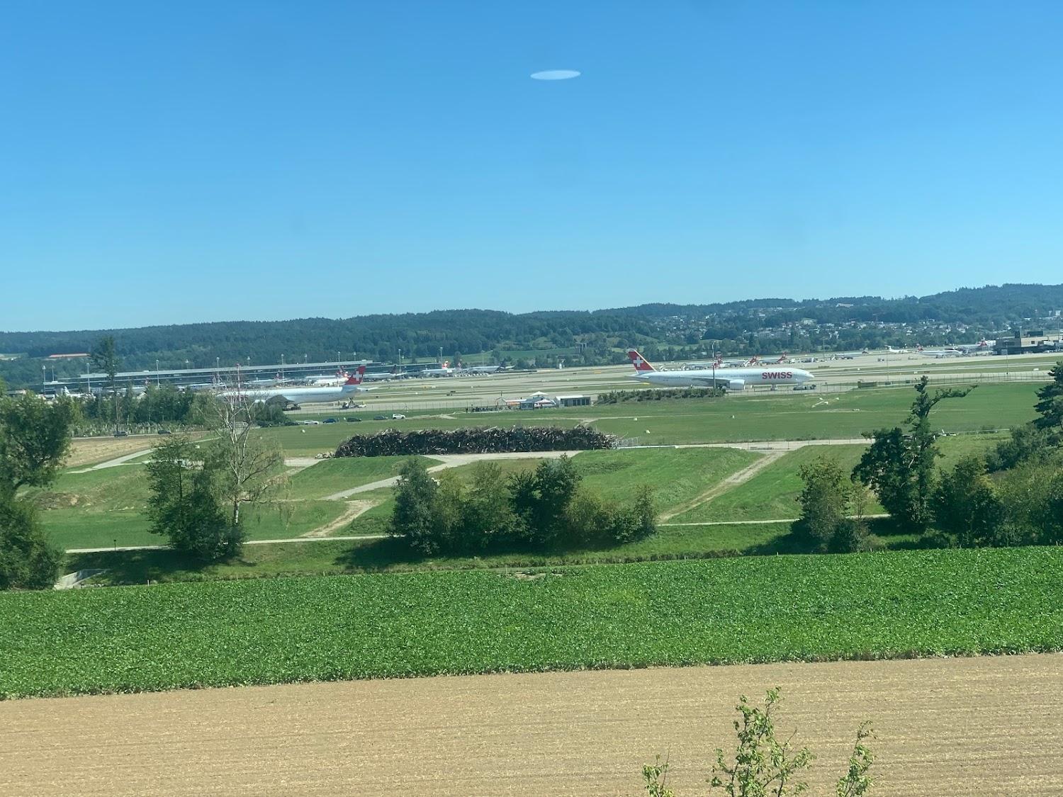 Cover Image for B&B HOTEL Zurich Airport Rumlang
