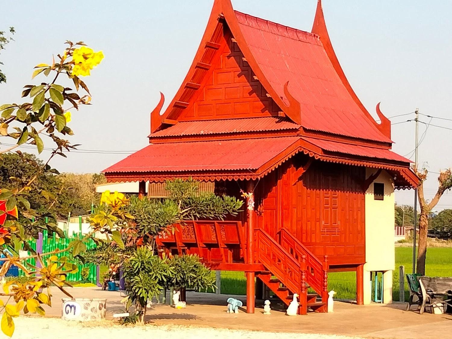 Cover Image for เรือนโพธิ์แก้ว รีสอร์ท