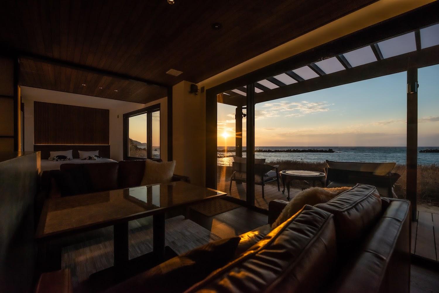 Cover Image for VACATION VILLA BLUE ARK