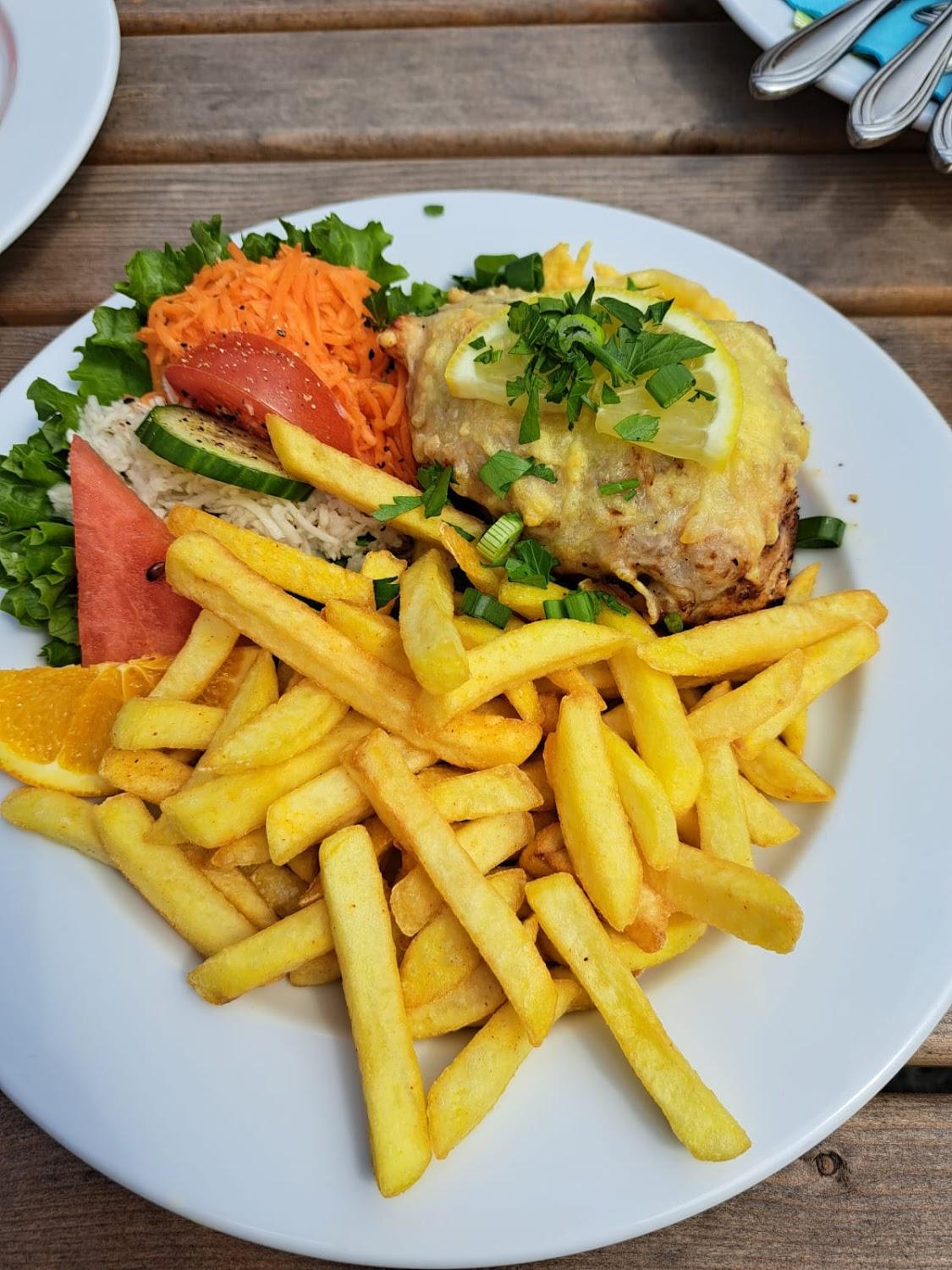 Cover Image for Restaurant, Veranstaltungshaus & Pension "Zum Hirsch"