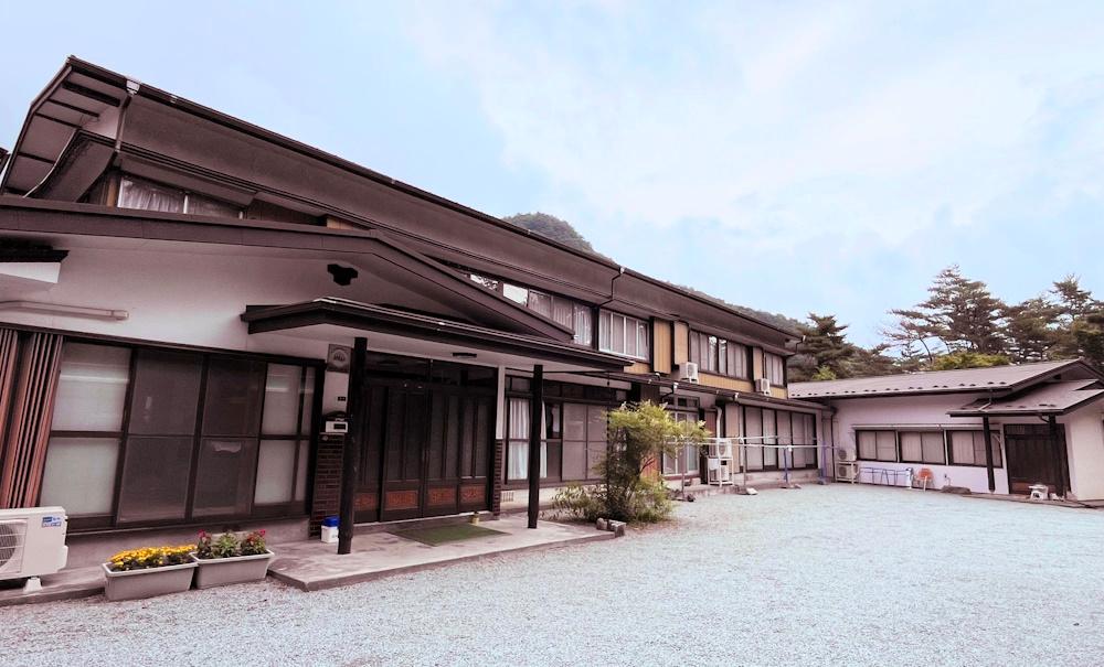 Cover Image for 秋月荘