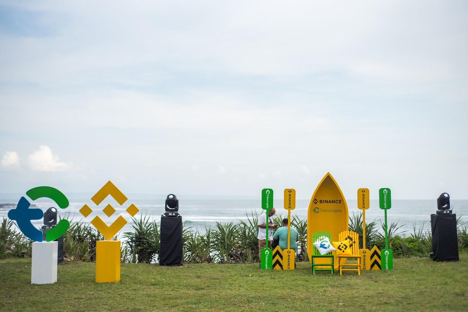 Cover Image for Oshom Bali