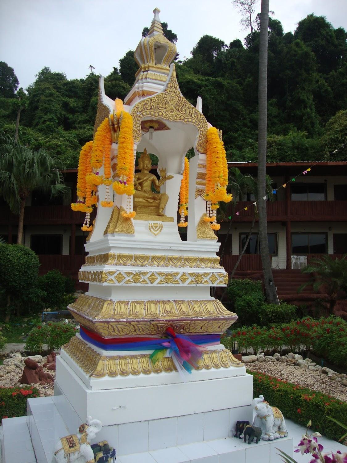 Cover Image for Koh Ngai Resort