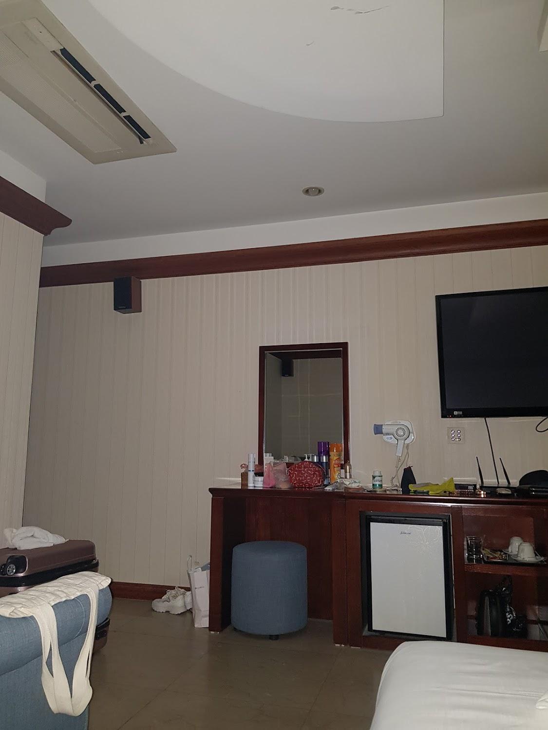 Cover Image for 실론호텔