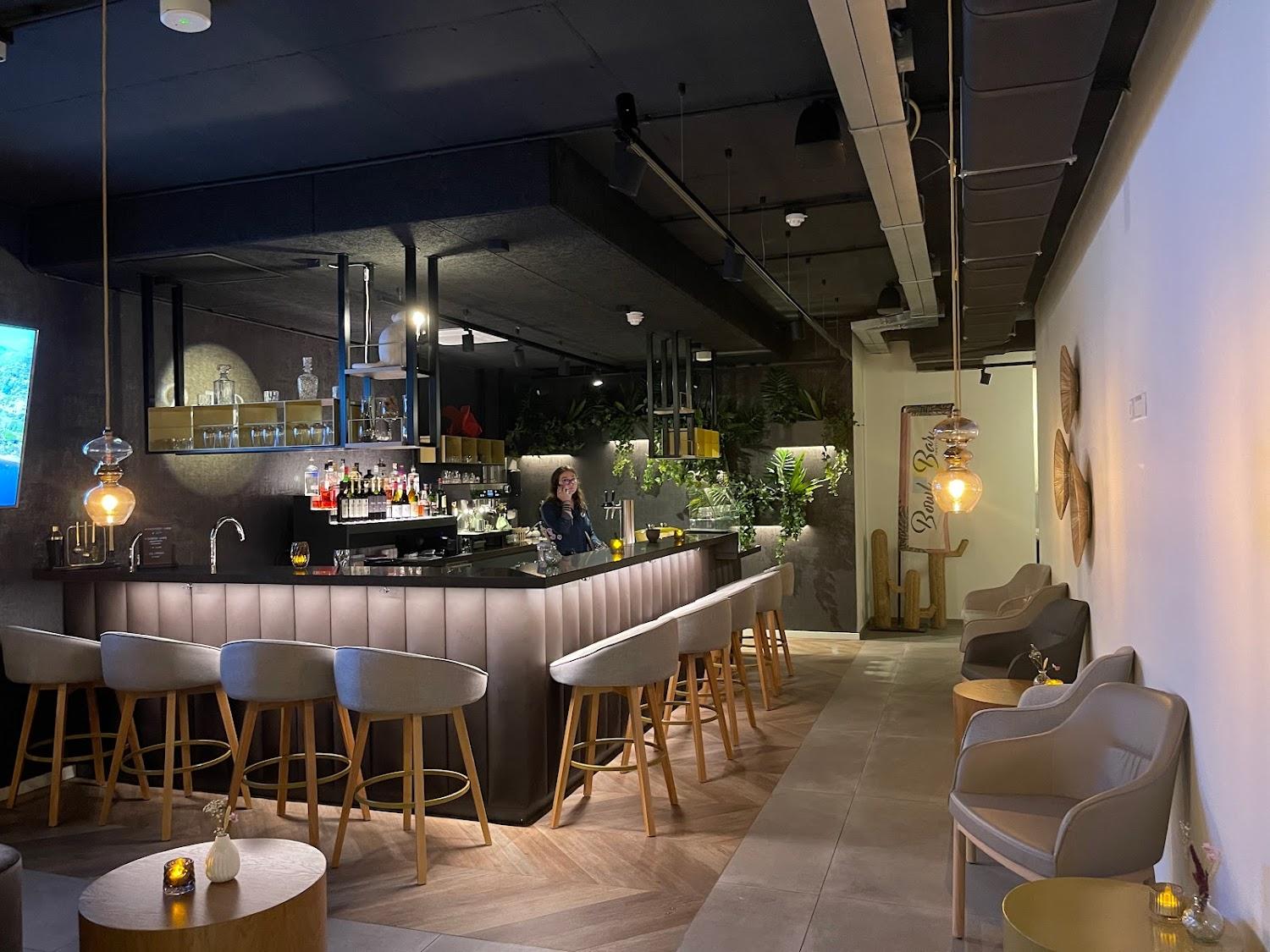 Cover Image for NinetyNine Hotel Amsterdam Airport