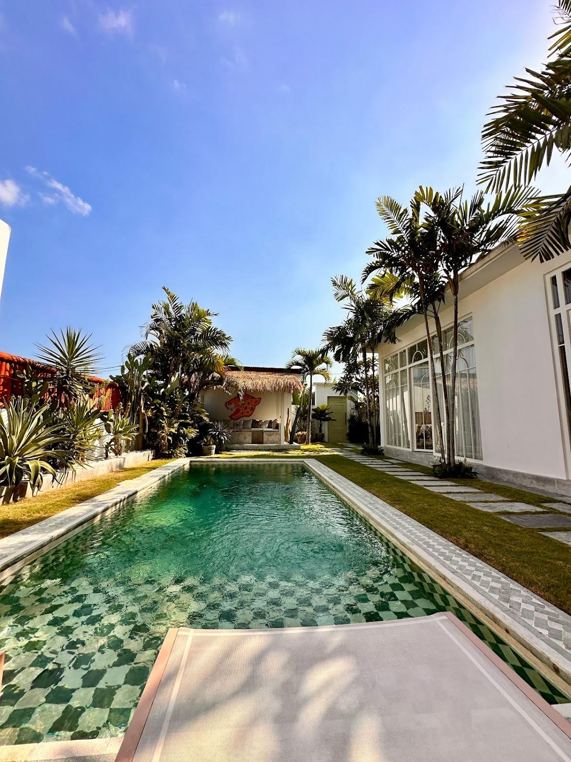 Cover Image for No Rush Villas
