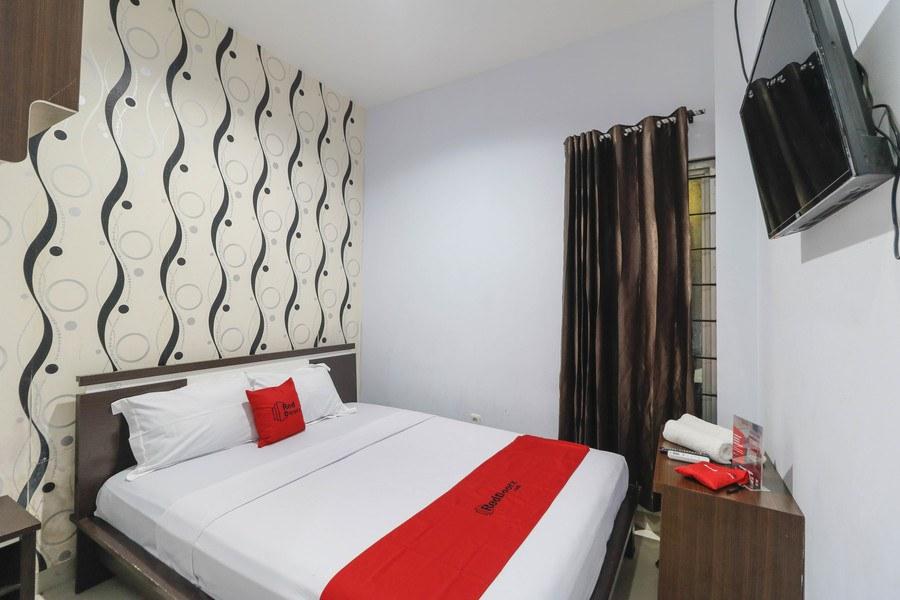 Cover Image for RedDoorz near Mall Ratu Indah