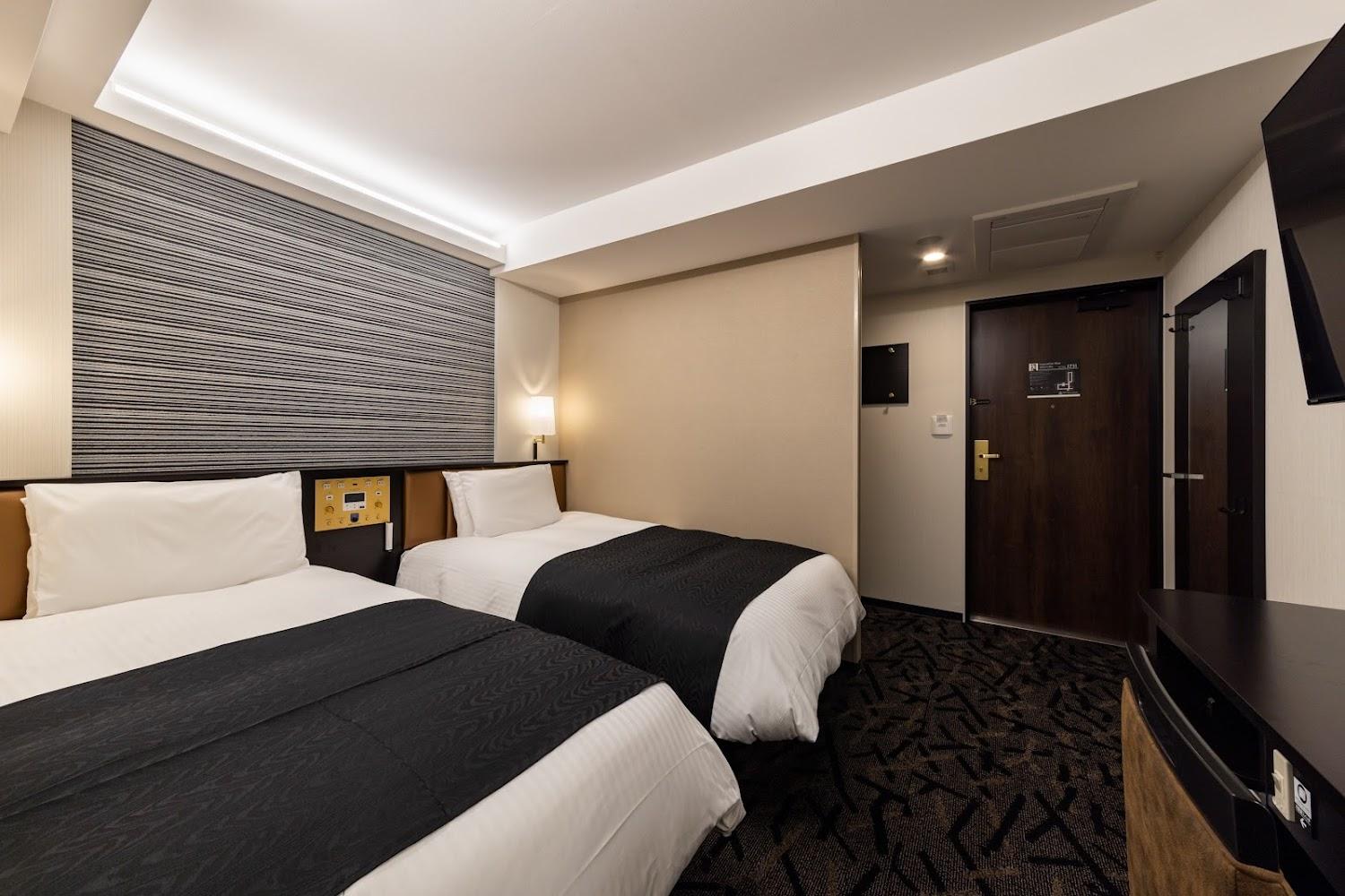 Cover Image for Apa Hotel & Resort Roppongi-Eki-Higashi Station East