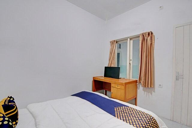 Cover Image for SPOT ON 92974 Arsen House