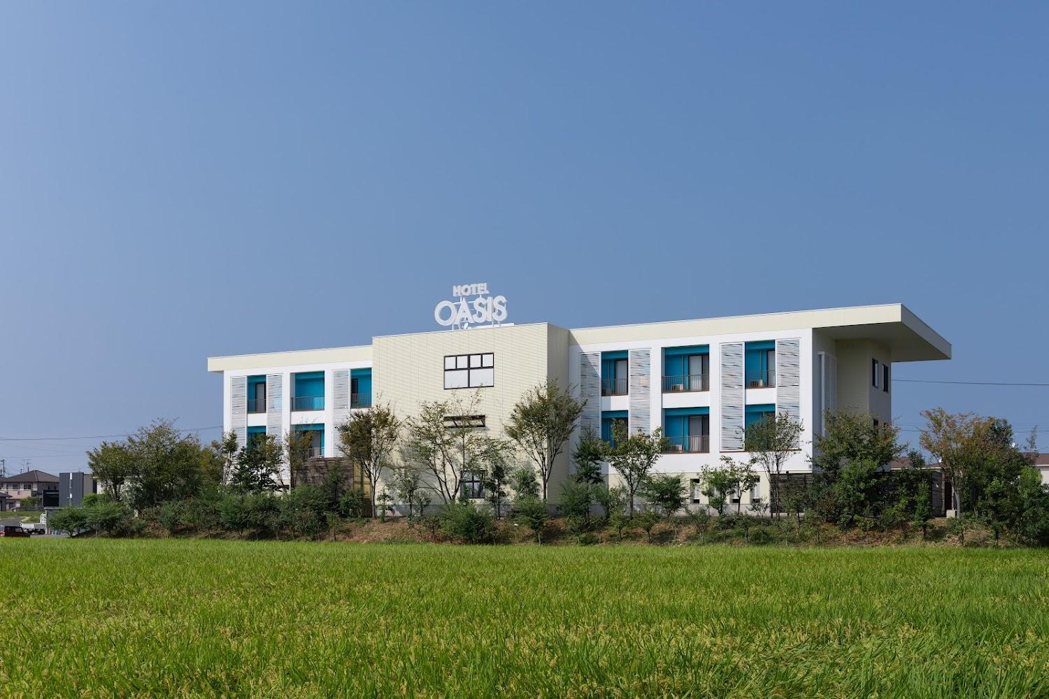 Cover Image for Hotel Oasis