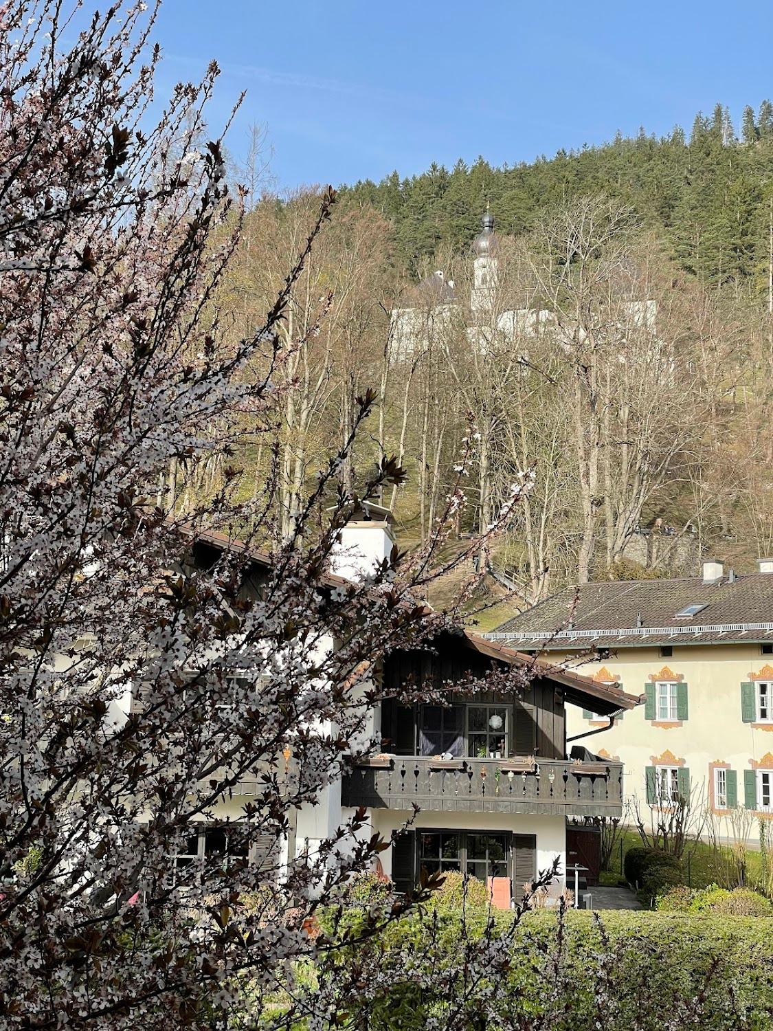 Cover Image for Partenkirchen Ferienwohnung Königreich