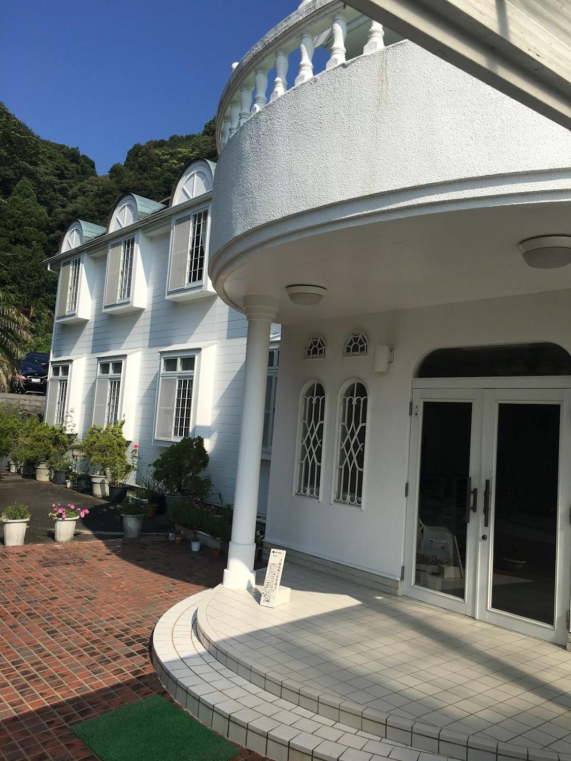 Cover Image for Petit Hotel Twincle