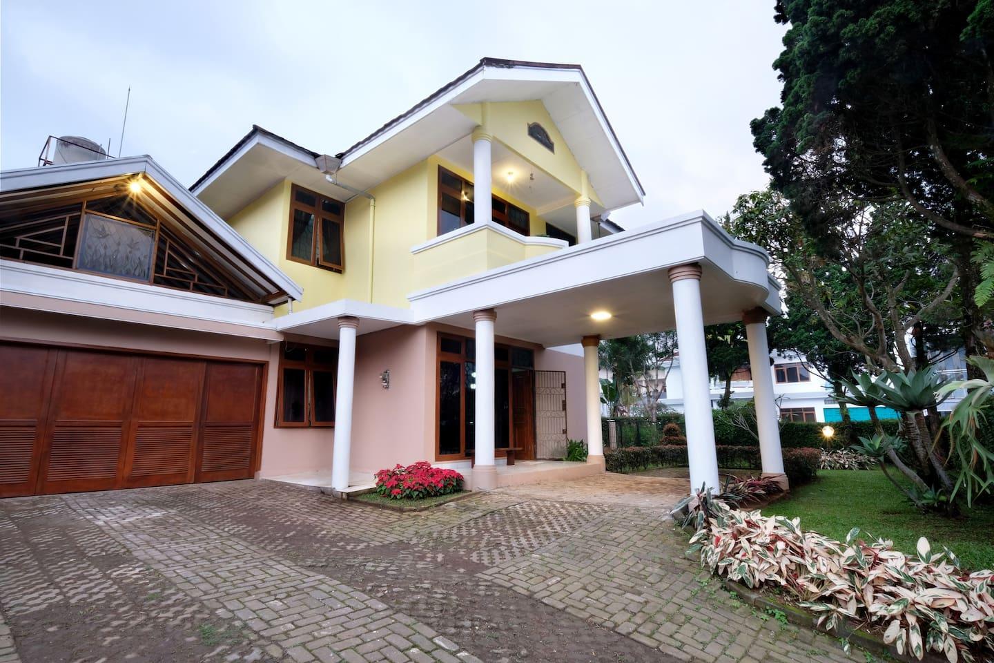 Cover Image for Andaru Graha Puspa